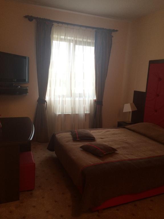 Hotel Fiama Otelu Rosu Δωμάτιο φωτογραφία